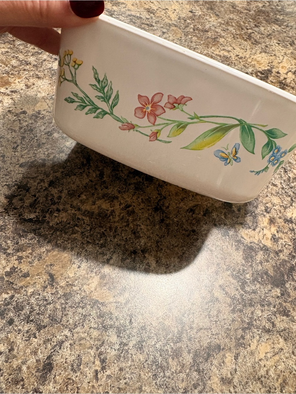 Corningware 1.5 liter White Floral Casserole Dish with Multicolor Flower Pattern